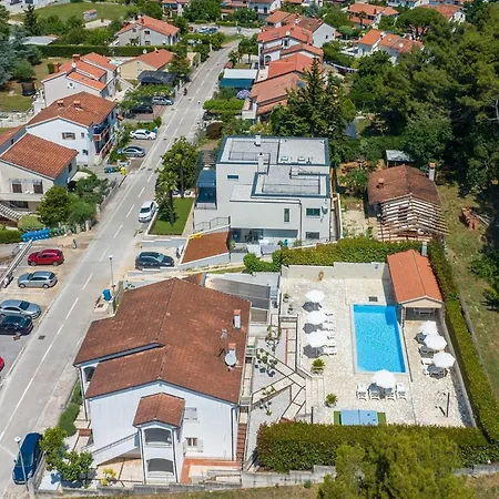 App Marina 4 Apartmán *